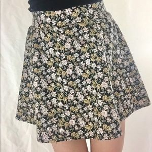 High waisted floral skirt.